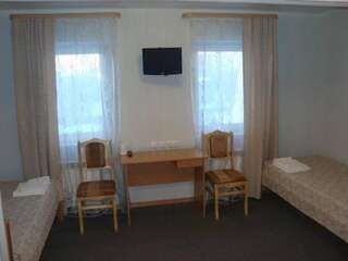 Гостиница Уютная Новосибирск Классический двухместный номер с 2 отдельными кроватями-1